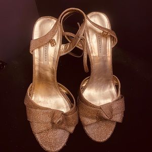 Sparkling Gold Glamour Heels